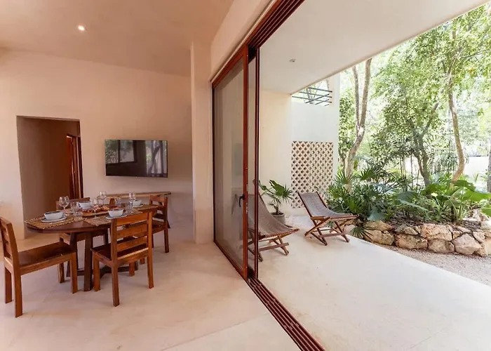 Private 9br Luxury Compound With Private Plunge Pools