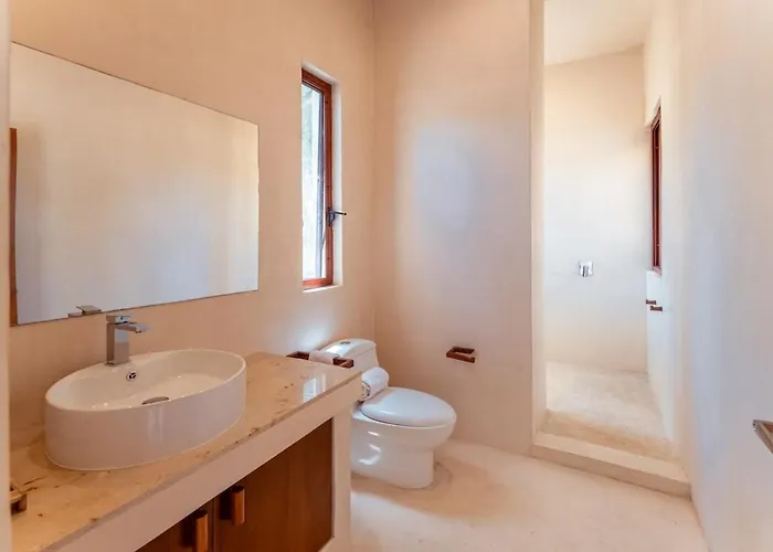 Private 9br Luxury Compound With Private Plunge Pools Holiday home