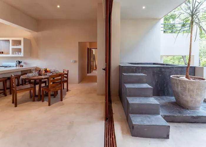 Private 9br Luxury Compound With Private Plunge Pools