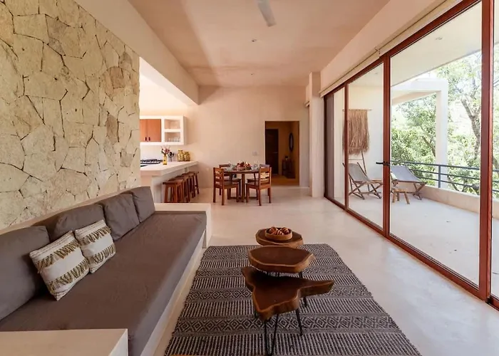 Private 9br Luxury Compound With Private Plunge Pools
