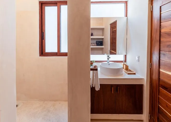 Private 9br Luxury Compound With Private Plunge Pools *
