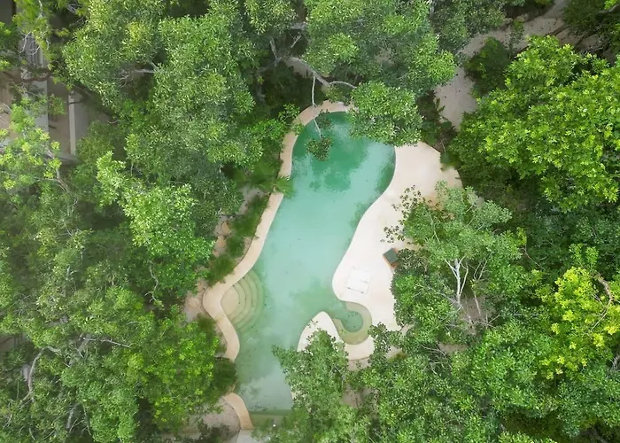 Private 9br Luxury Compound With Private Plunge Pools